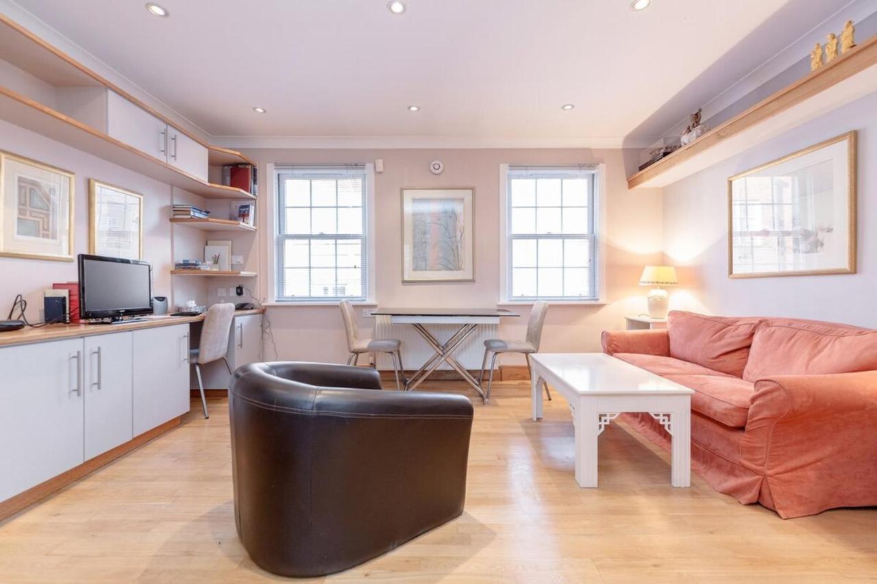 Beautiful Spacious 1BD Flat in Victoria Londra Exterior foto