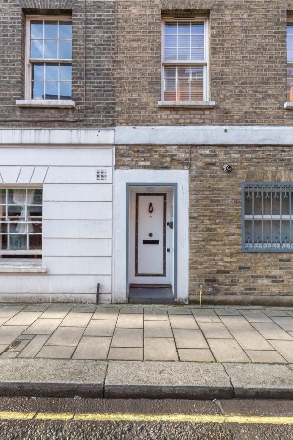 Beautiful Spacious 1BD Flat in Victoria Londra Exterior foto